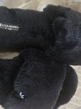 Koolaburra Uggs Black Plush Slip-On Slippers